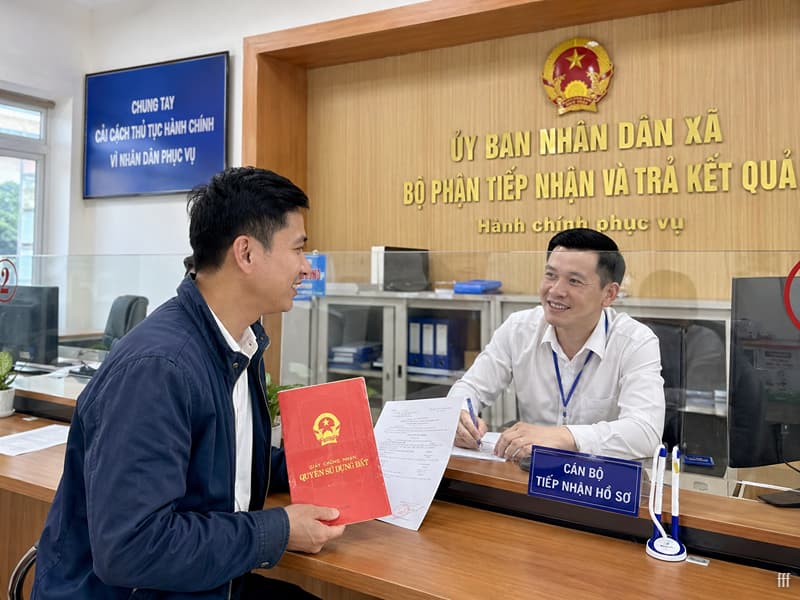 Tham vấn địa chính và nộp đơn cam kết tháo dỡ để đảm bảo an toàn pháp lý cho nhà lắp ghép.