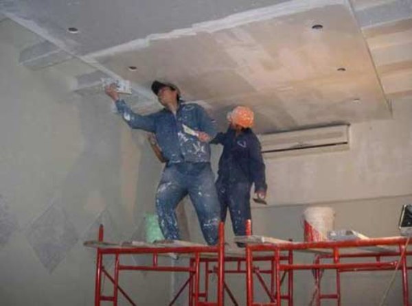 Các cách chống thấm trần nhà chuẩn kỹ thuật 2026
